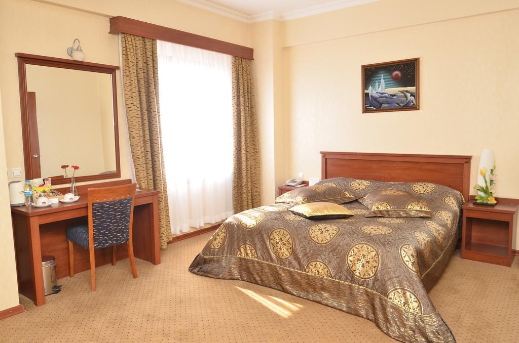 Akgun Elazig Hotel Zimmer foto